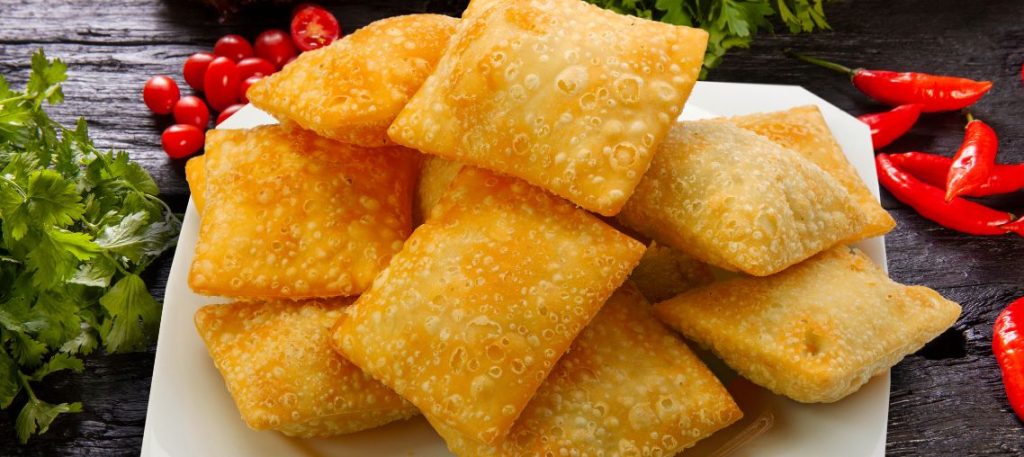 Pastel Assado com Recheio de Carne Seca e Catupiry